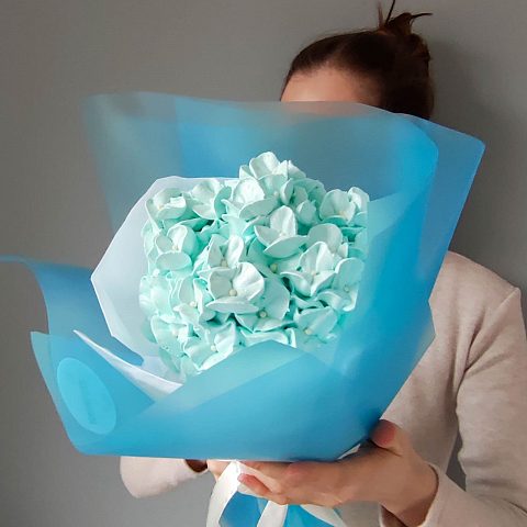 Голубая гортензия из зефира 17*17см